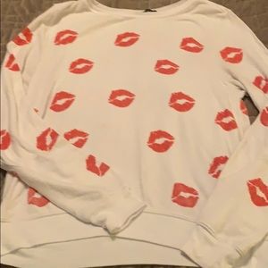 Wildfox medium brushed kiss sweatshirt